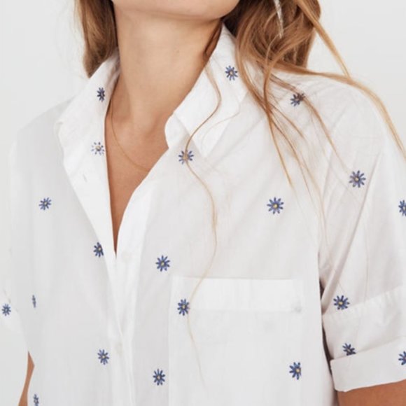 Madewell Tops - Madewell Embroidered Daisy Courier Shirt
